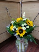 flora lbox with sunflowers